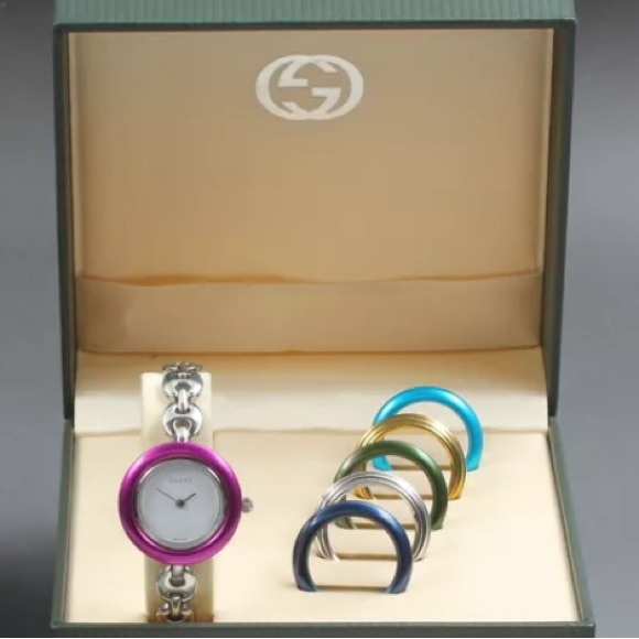 RARE GUCCI LUXURY Watch in Silver - Picture 9 of 9